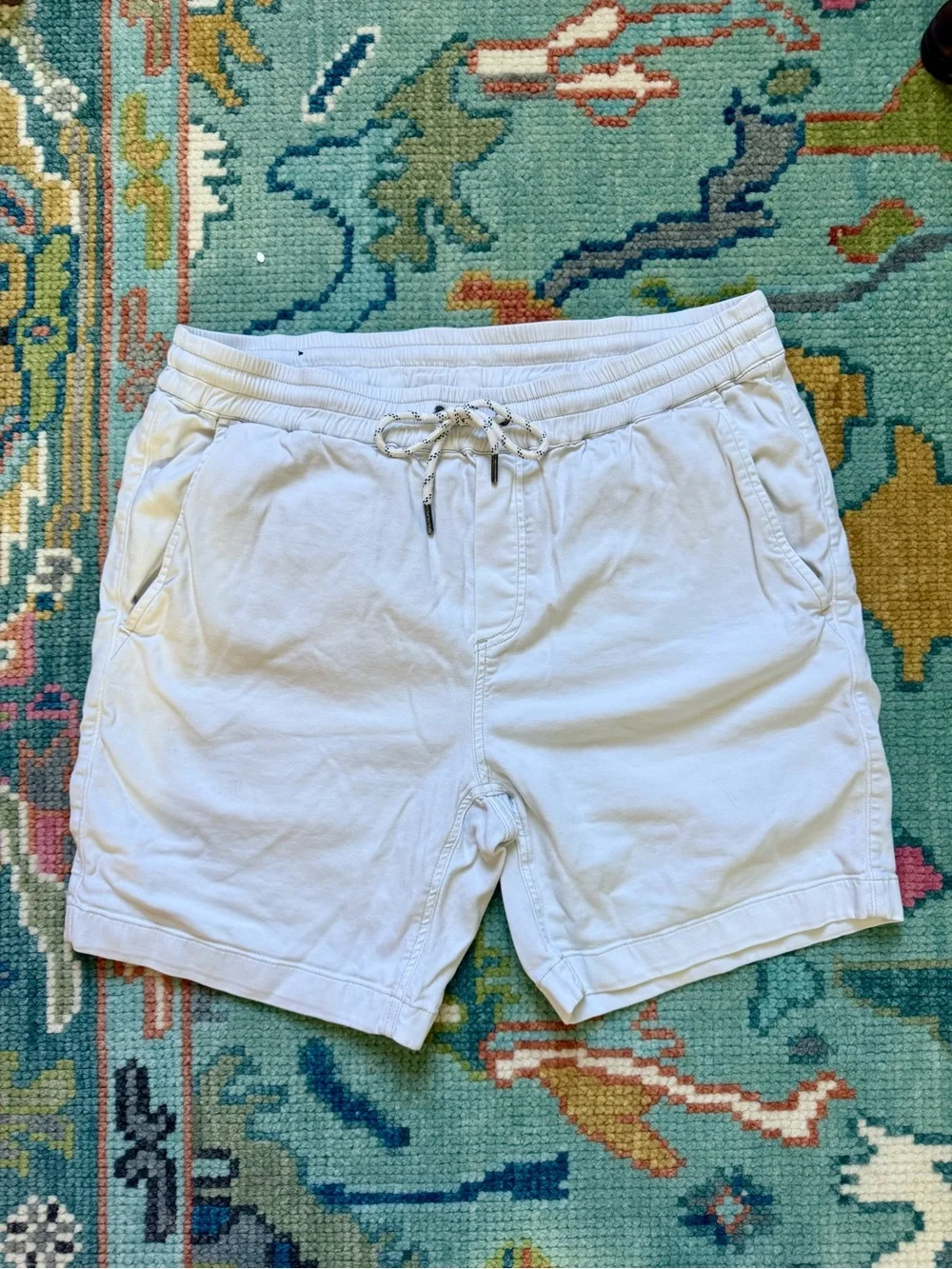 Men’s Faherty Ivory Drawstring Terry Shorts, Medium